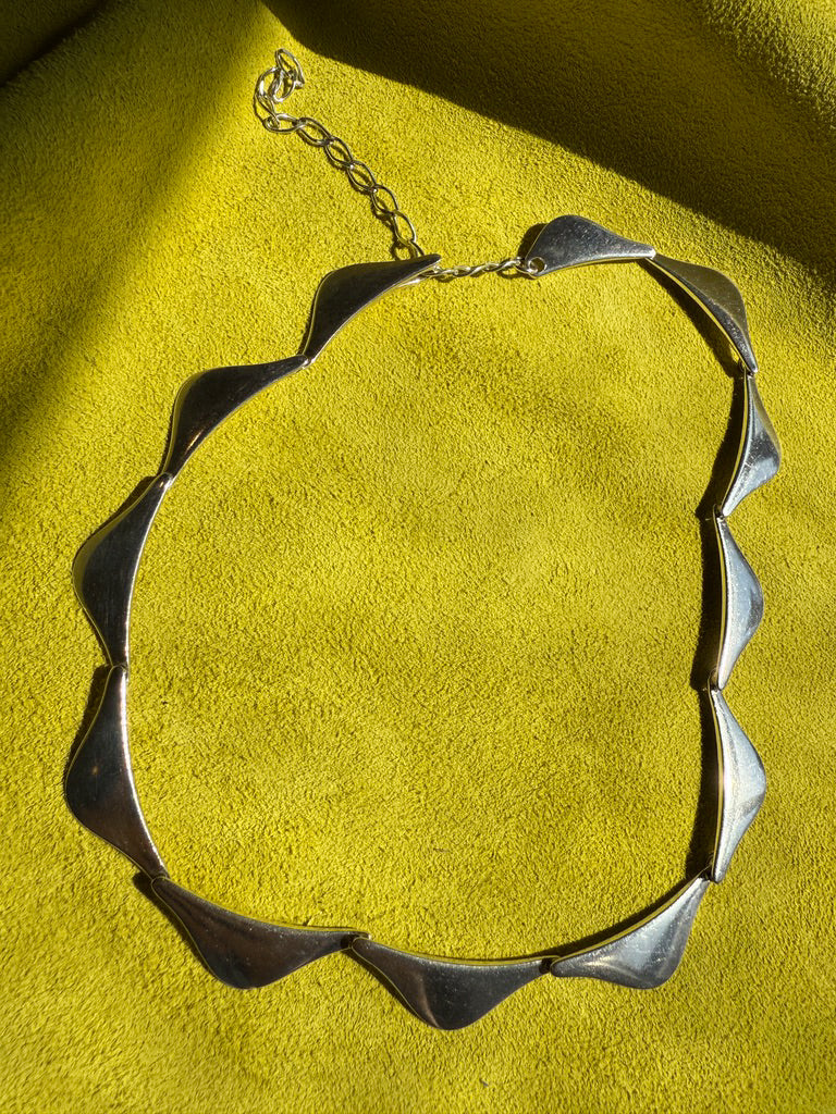 1960s era Wing Link Sterling Silver Collar Necklace - 15-18 inch adjustable length