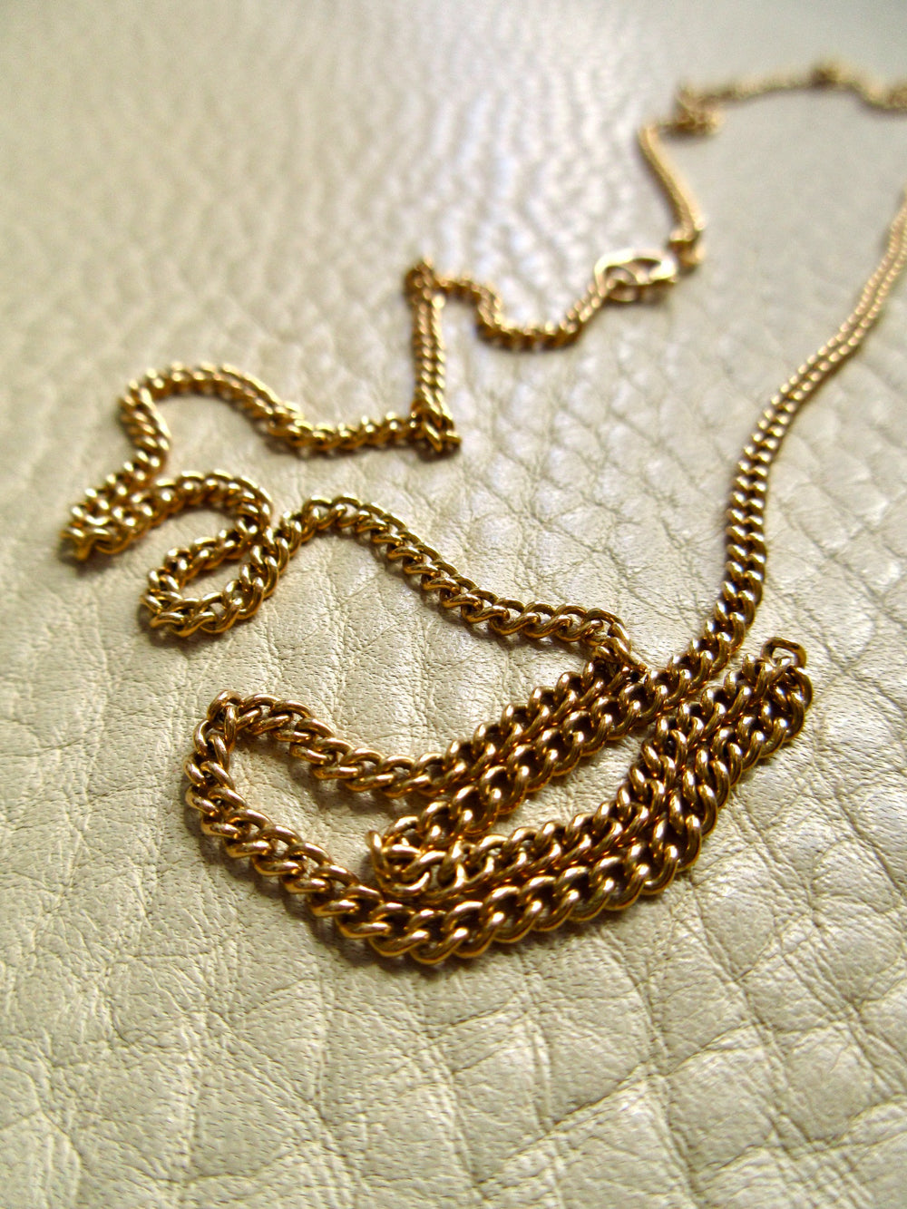 Forever curb link necklace - Vintage Swedish 18k gold chain - Excellent long 24 inch length
