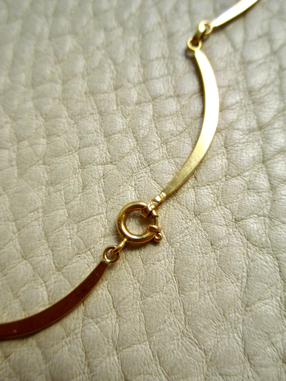 Vintage Swedish Scalloped Link Necklace Choker 18k Gold – 15.5 Inch Length