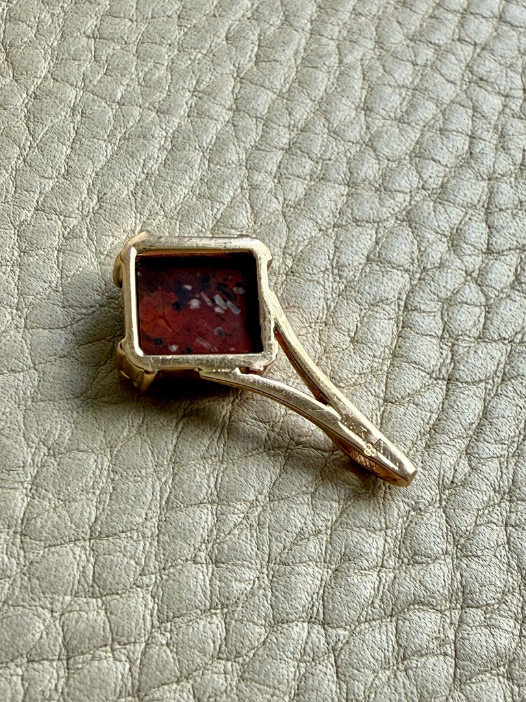 18k Yellow Gold Pendant with Älvdalen Porphyry Cabochon - 1.1 inch length