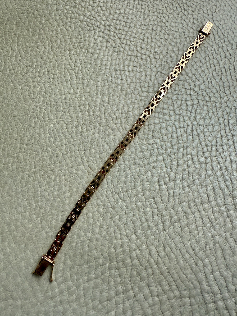 Slinky 18k Gold Vintage Bernhard Hertz Wishbone Link Bracelet - 7.5 inch length