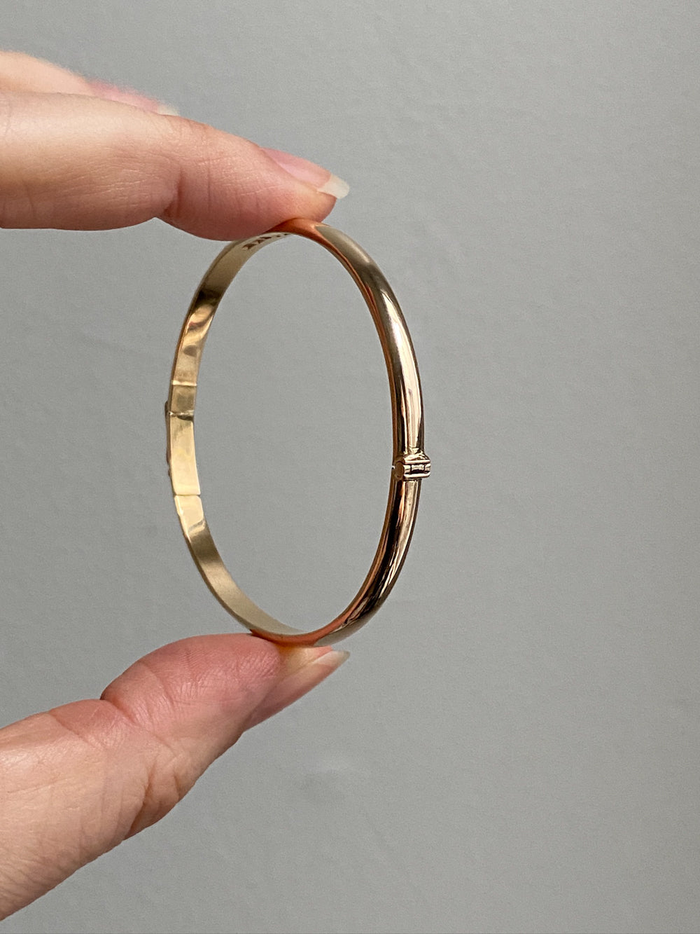 1978 Swedish vintage SOLID 18k gold hinged bangle 18.2g - Size 6 7/8