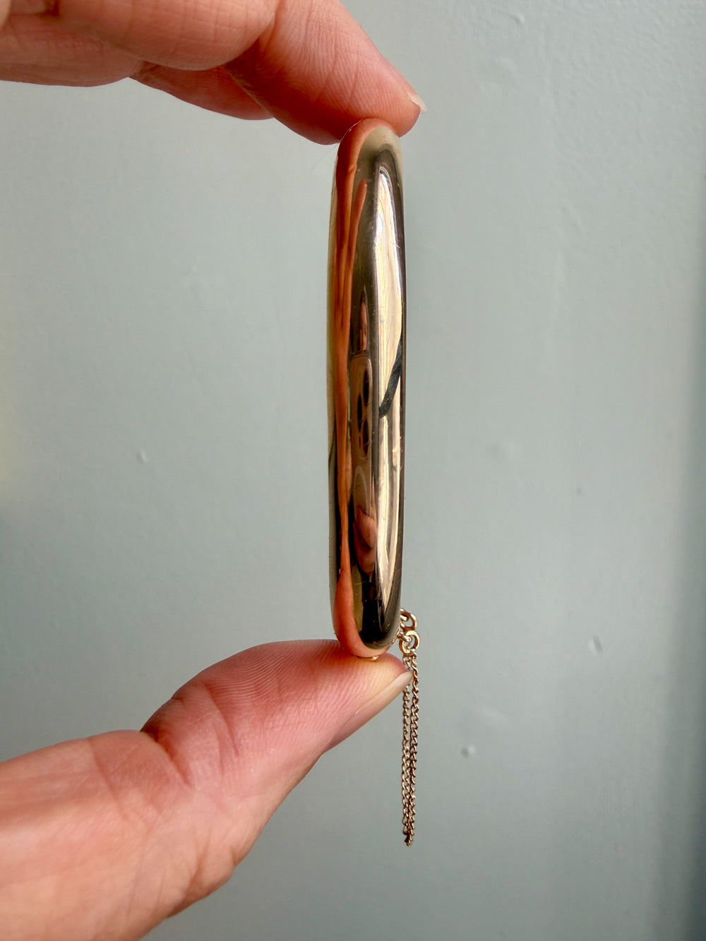 1962 Vintage Finnish 14k Gold Hinged Bangle Bracelet – 7 Inch Interior Circumference