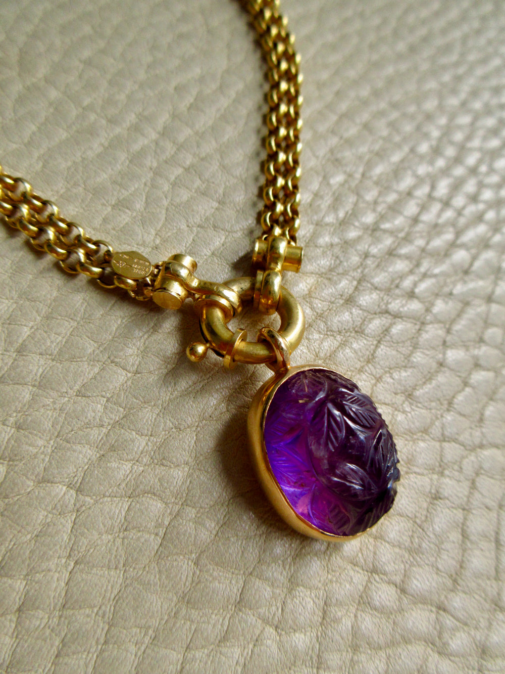 1979 Swedish Hand Carved Domed Amethyst Pendant 18k Gold – 1 inch drop
