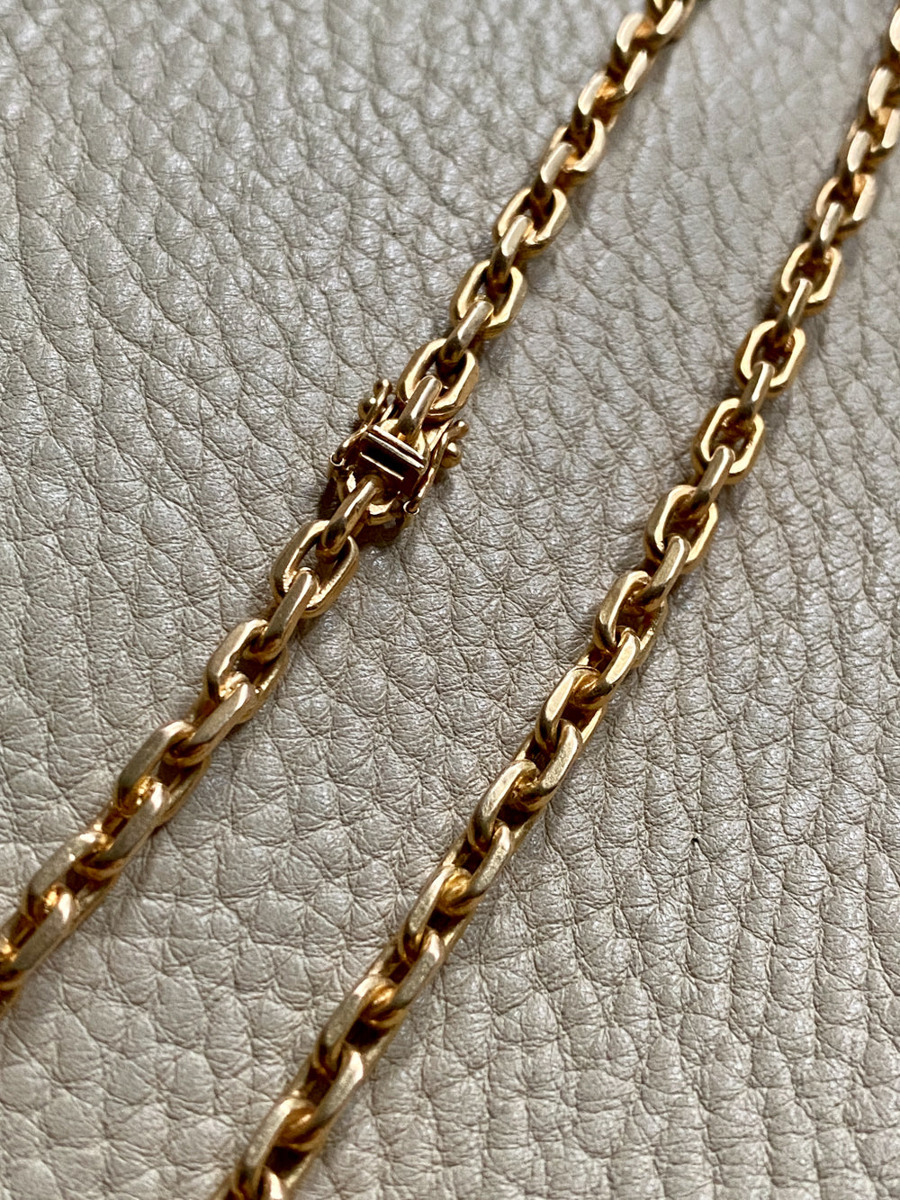 AMAZING 18k gold biker link necklace! - made in Köping, Sweden - 17 inch length