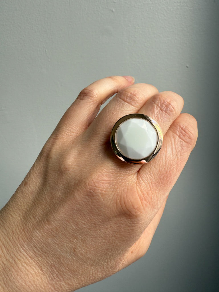 18k Gold Vintage Italian Cocktail Ring with Faceted White Stone - Size 7