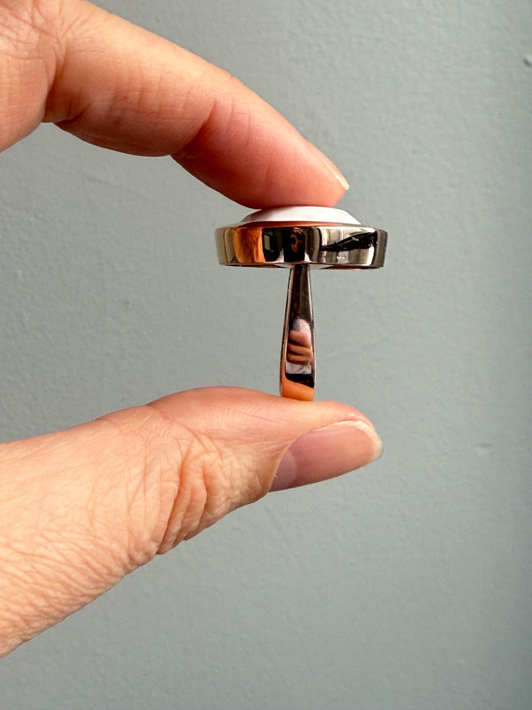 18k Gold Vintage Italian Cocktail Ring with Faceted White Stone - Size 7