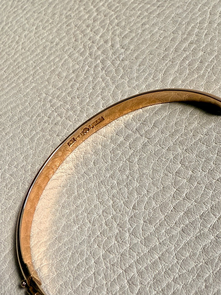1961 Signed Swedish Vintage SOLID 18k gold hinged bangle 25.1g - 7.25 inch oval interior
