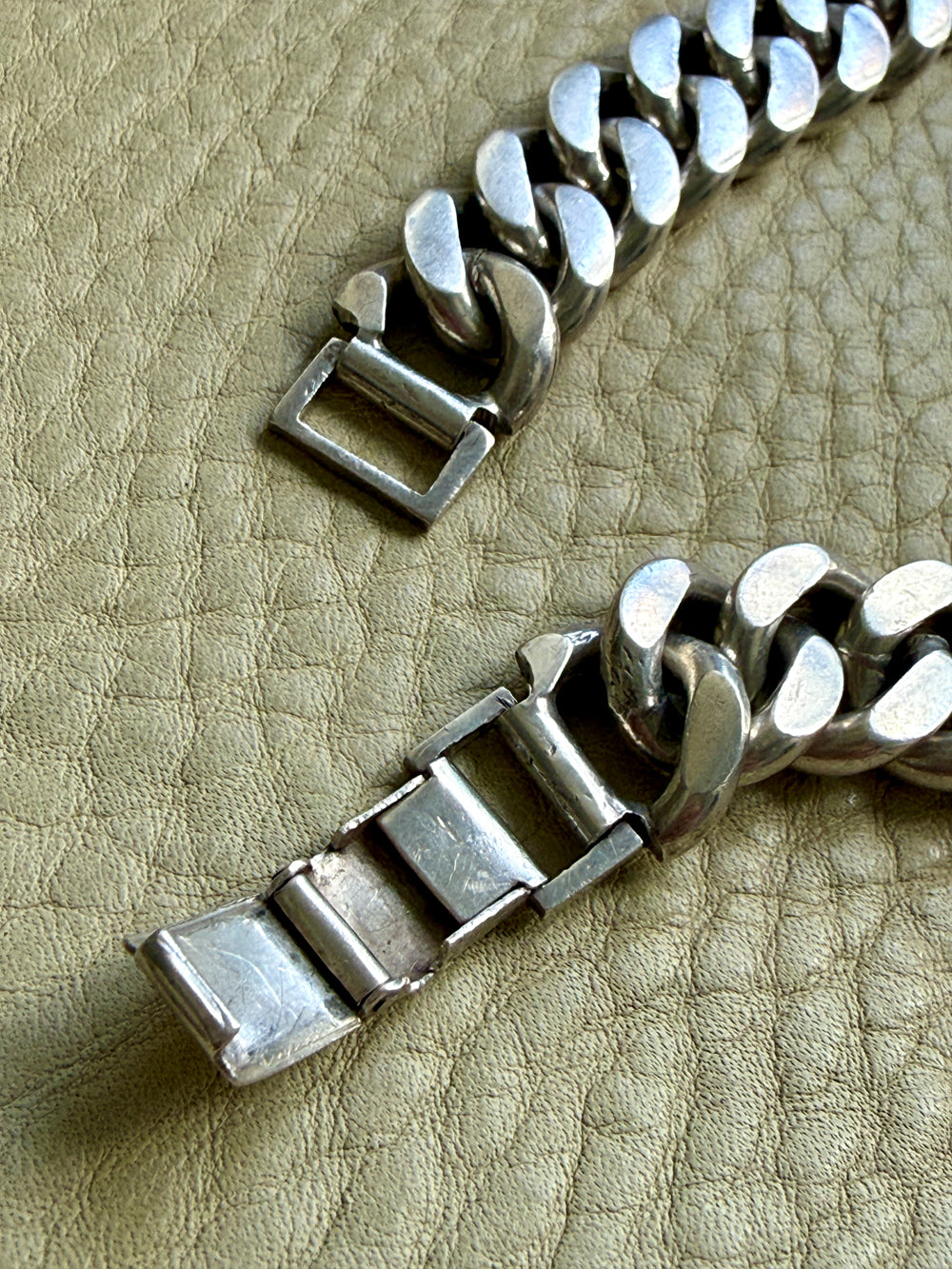 158 gram Vintage Colombian Solid Silver Curb Link Chain Necklace – 18 Inch Length