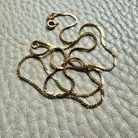 Skinny Vintage Italian S-chain in 18k gold - 16.75 inch length