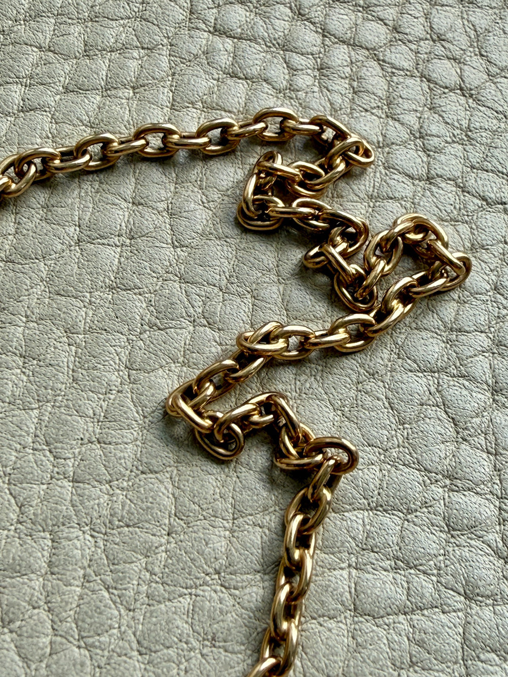 Antique Swedish 18k Gold Oval Link Watch Chain Necklace – 17.25 Inch Length
