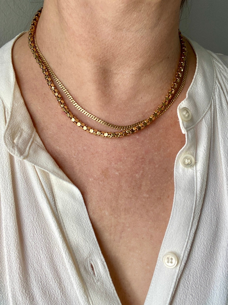 Mid-century era Scandinavian pressed curb link necklace in 18k gold - 16.75 inch length
