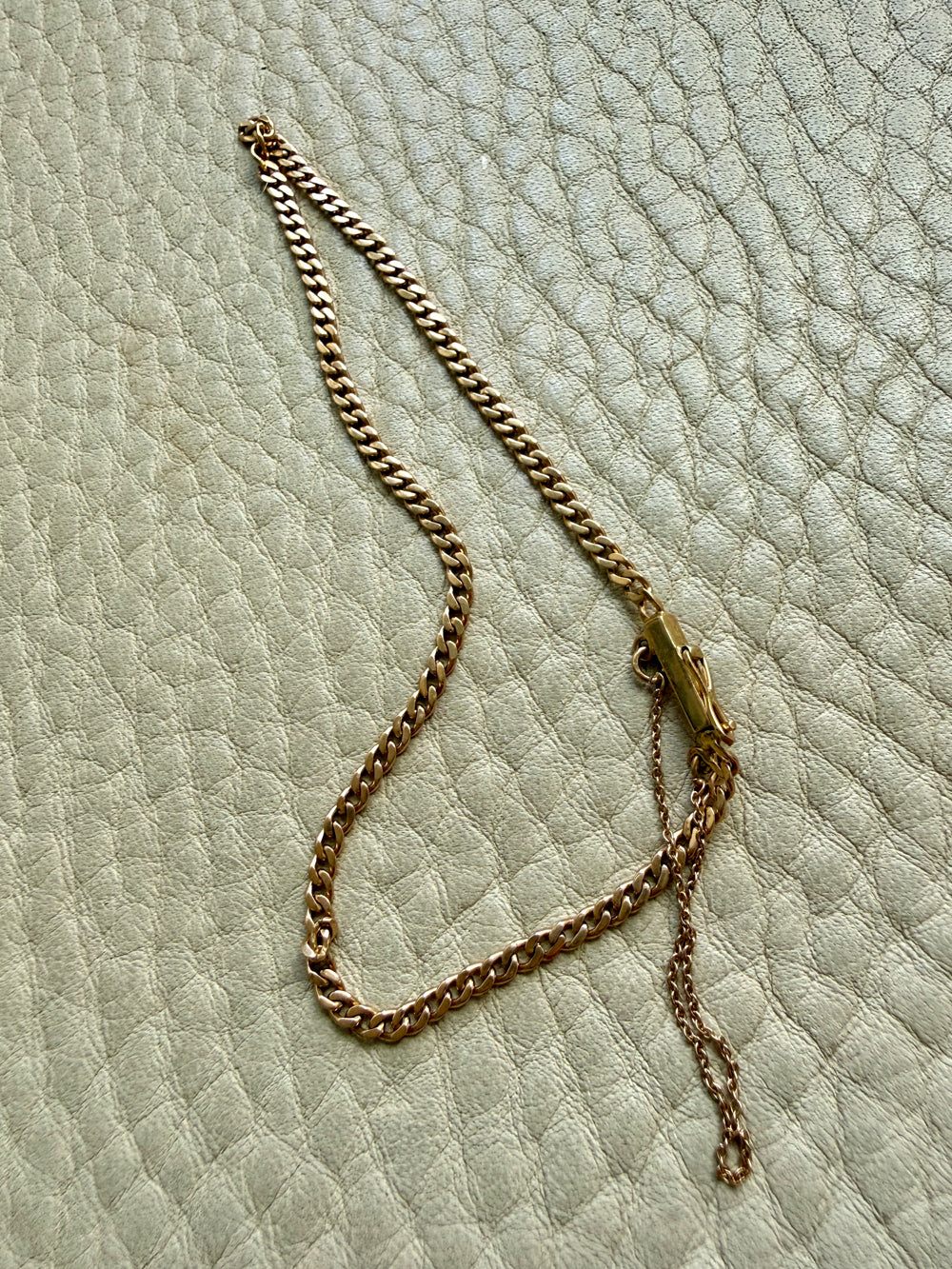 Silky Slender Vintage Swedish 18k Gold Curb Link Bracelet – 7.5 Inch Length