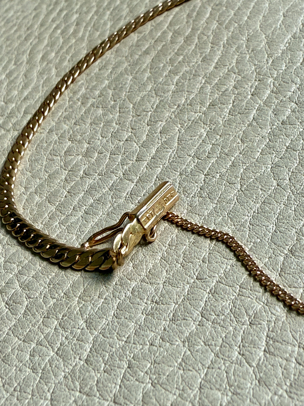 EXCELLENT! Vintage Swedish 18k Gold Tight Curb Bracelet with Safety Chain - 7 inch length