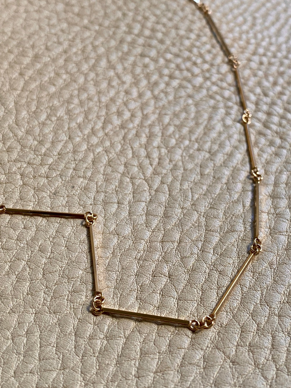 Dainty gold bar link necklace - 18k gold - 20.4 inch length - Swedish vintage 1954