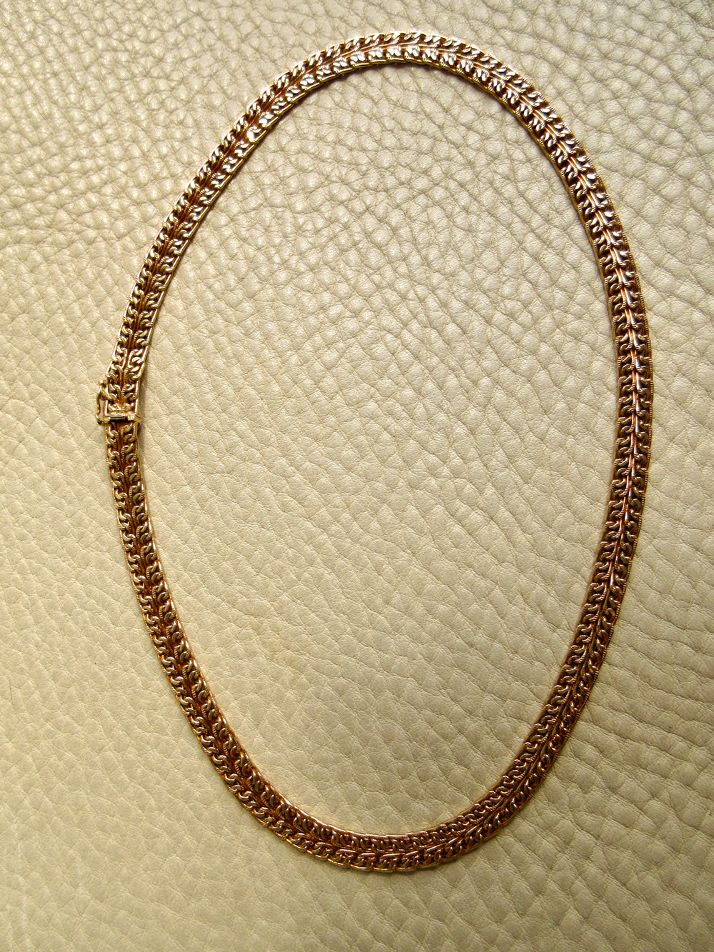UnoAErre Shimmering Italian Woven Flat Lay Necklace in 14k Gold - 16 inch length