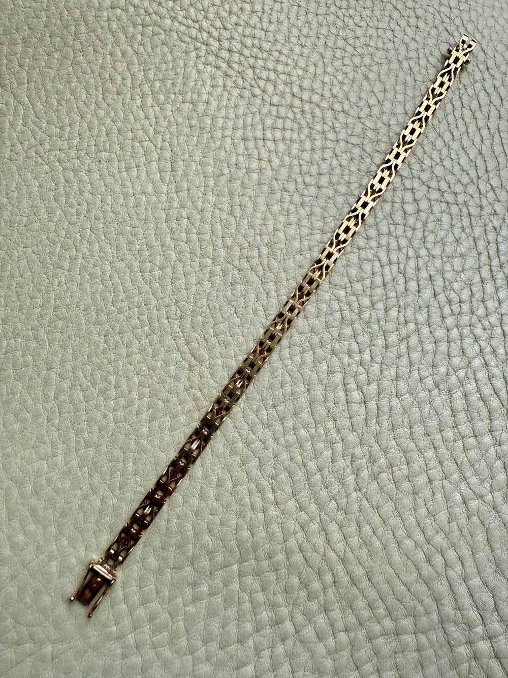 Slinky 18k Gold Vintage Bernhard Hertz Wishbone Link Bracelet - 7.5 inch length