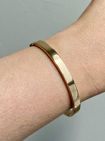 1940s era Modernist Swedish 18k Gold Hinged Bangle - maker Stigbert