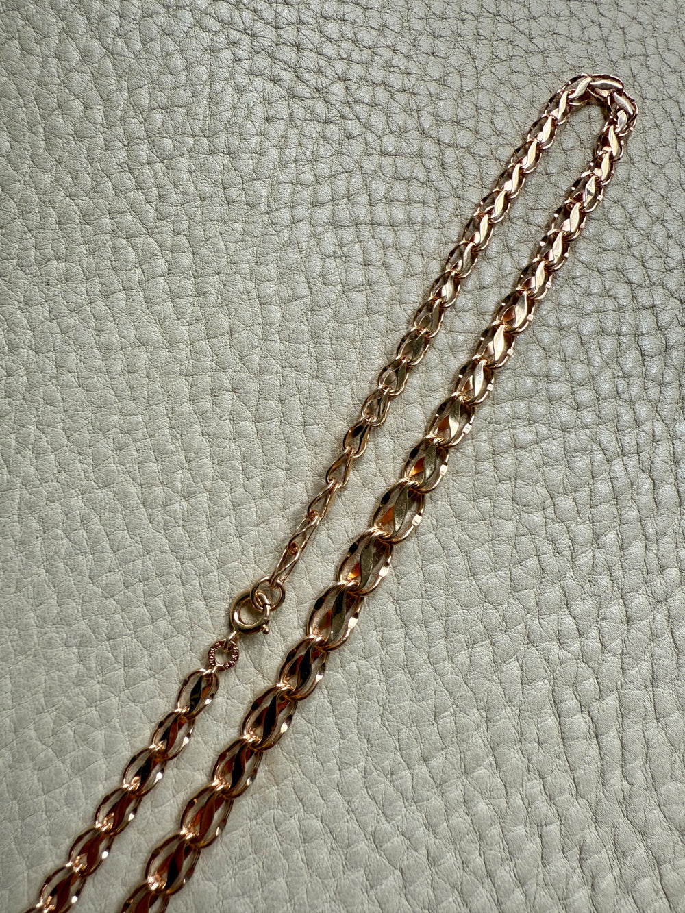 1960 Swedish Vintage Tulip Link Necklace in Rosy 18k gold - 16.3 inch length