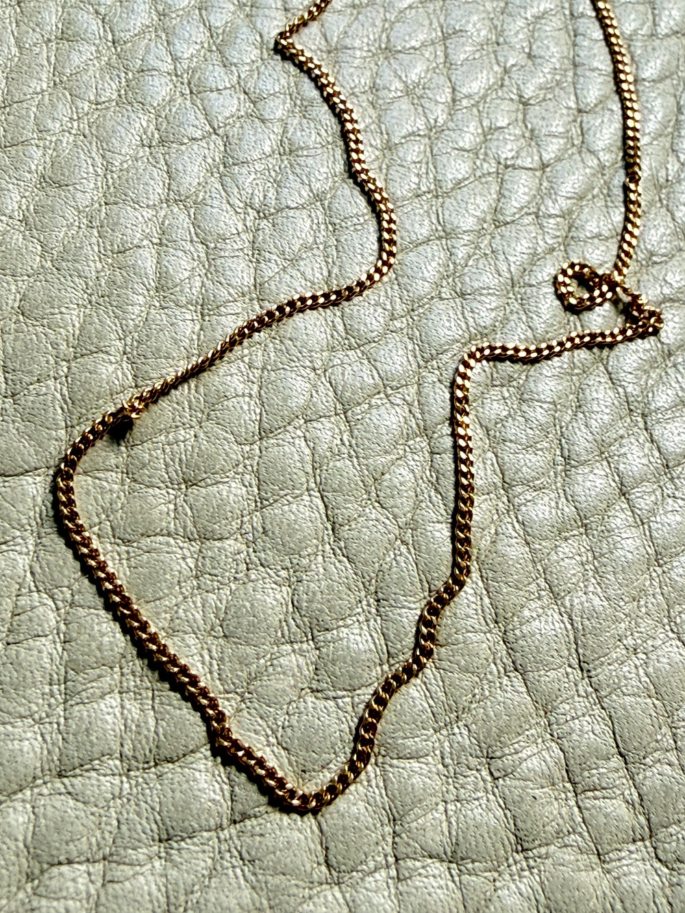 Vintage Italian UnoAErre 18k gold 1mm curb link necklace - 16.8 inch length