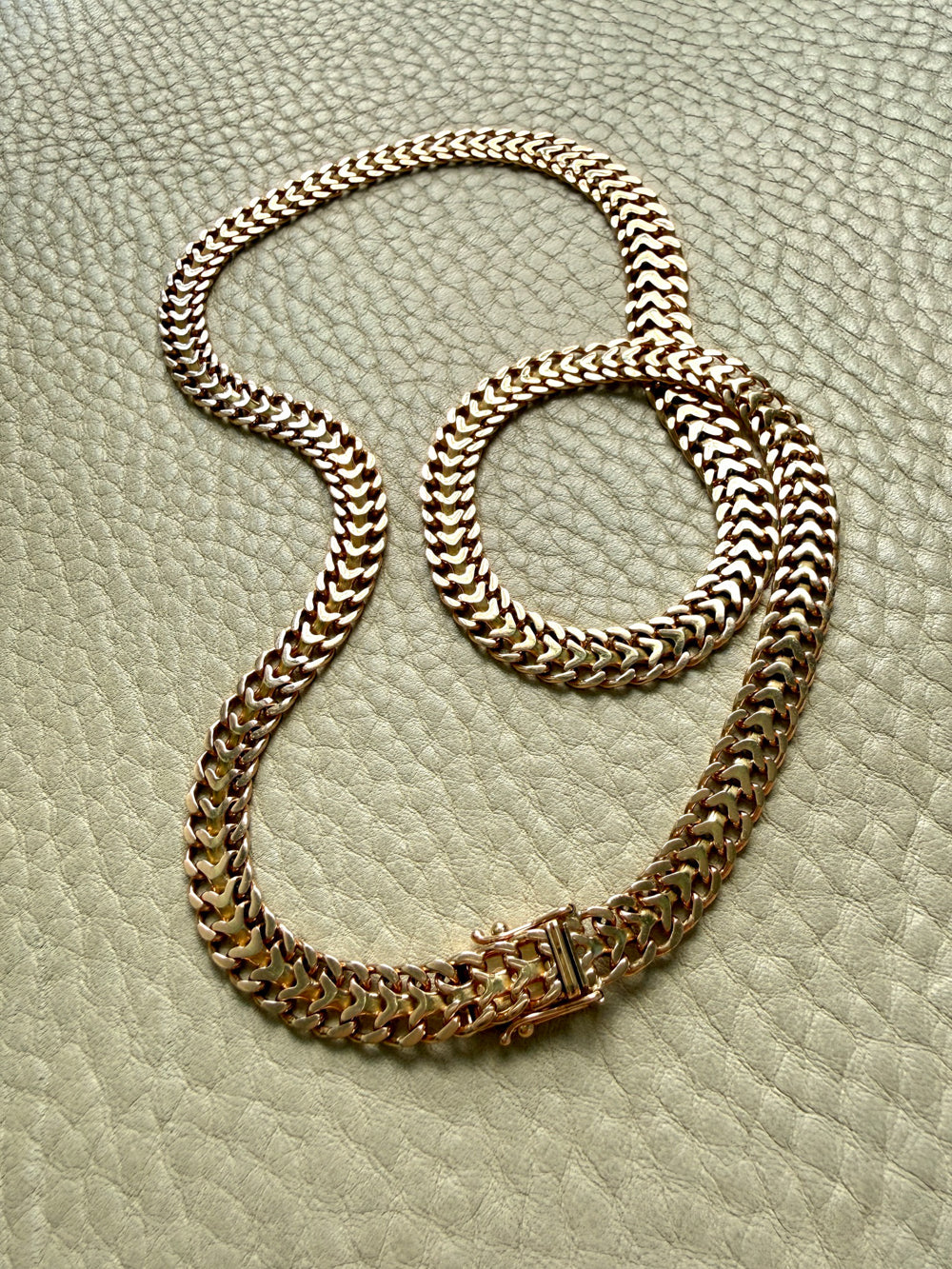 Vintage Swedish Wide Herringbone Link Necklace 18k Gold – 20 Inch Length