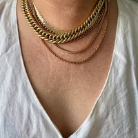 Chubby 49g Graduated Vintage UnoAErre Curb Link Necklace 18k Gold – 18 Inch Length
