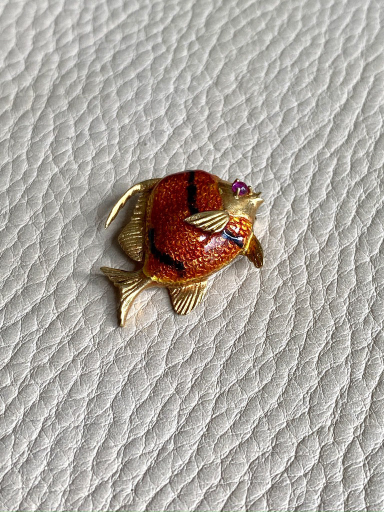 18k Gold Tropical Fish Brooch with Enamel Detail and Ruby Eye