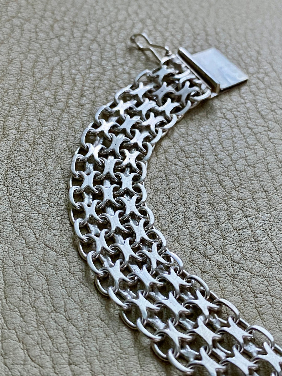 1969 Vintage Sterling Silver x link bracelet - 7.5 inch length
