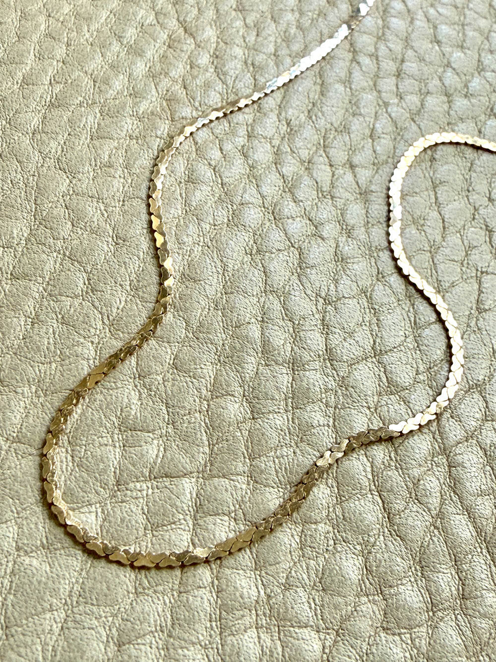 Vintage Italian 14k Yellow Gold Mirrored Heart Link Chain Necklace – 15.75 inch length