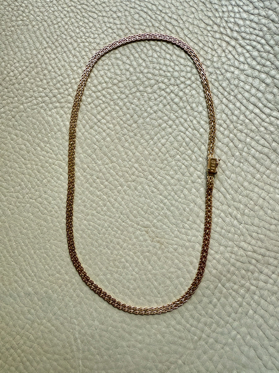 1944-1968 UnoAErre Italian Woven Flat Lay Necklace in 18k Gold - 16.75 inch length