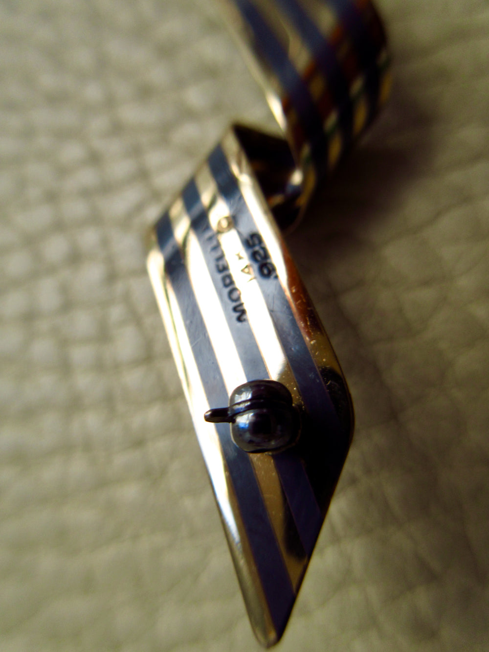 Vintage Curled Striped Ribbon Brooch 14k Gold & Silver – Paul Morelli