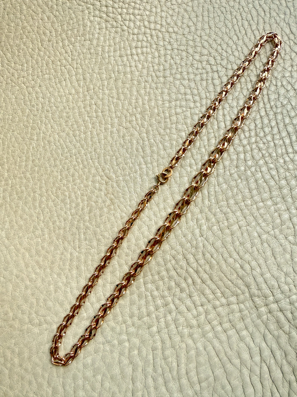 1959 Vintage Signed 18k Gold Tulip Link Chain Necklace – 16.5 Inch Length