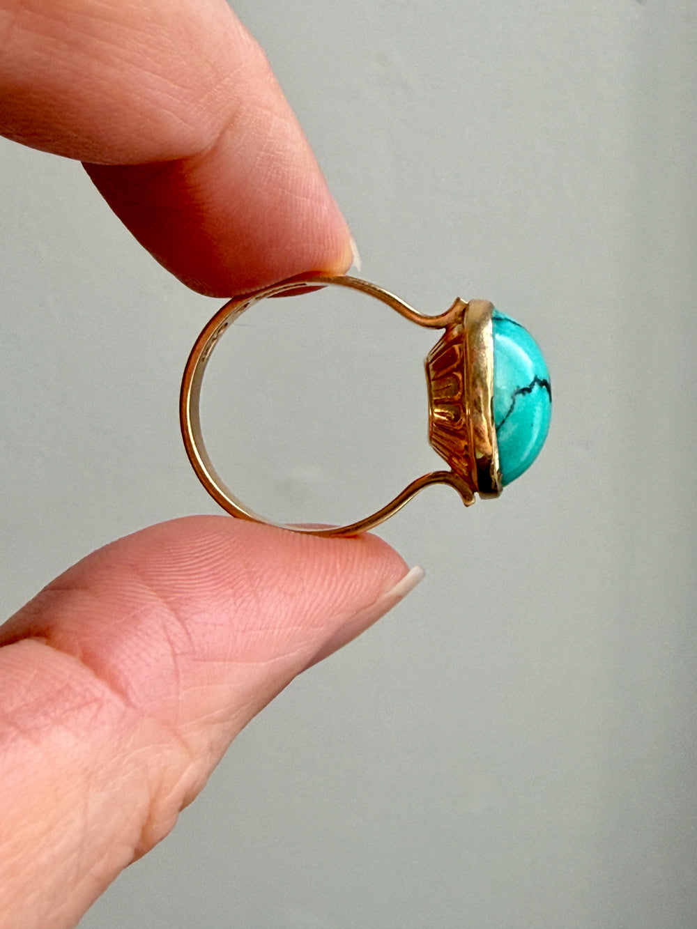 1966 Vintage Swedish 18k Gold Turquoise Cabochon Ring – Size 8