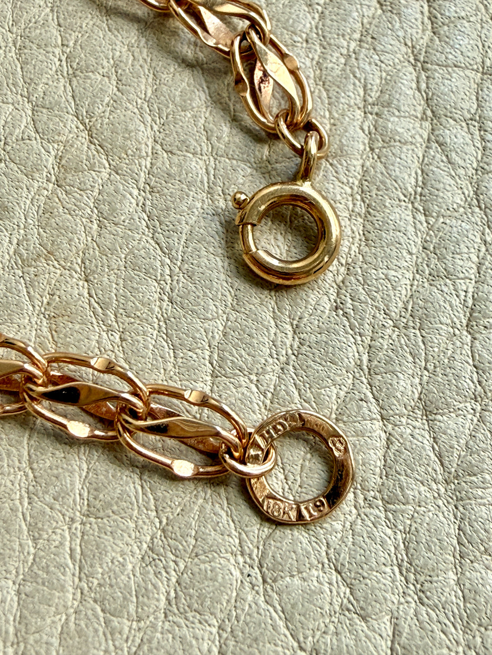 1959 Vintage Signed 18k Gold Tulip Link Chain Necklace – 16.5 Inch Length