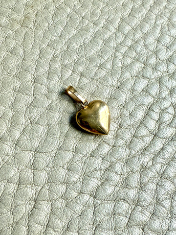 18k gold vintage charm or pendant - Puffy Heart 9.4mm width