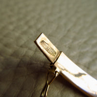 1950s era 18k Gold Hinged Bangle Bracelet – 7.25 Inch Interior Circumference
