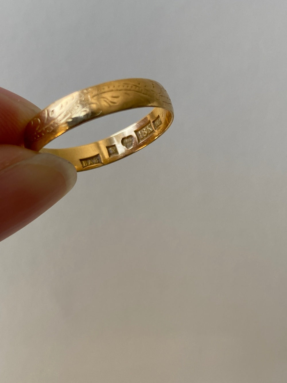 1958 Swedish vintage 18k gold ring - botanical etching- size 8