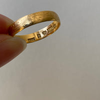 1958 Swedish vintage 18k gold ring - botanical etching- size 8