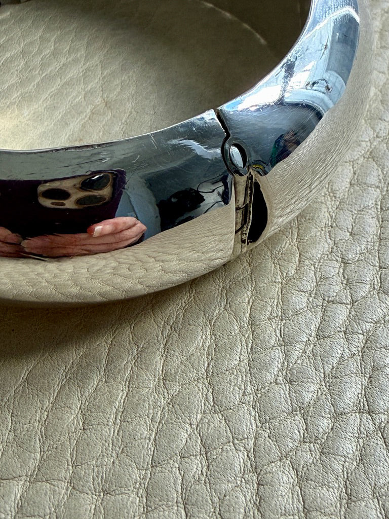 Vintage Sterling Silver Hinged Donut Bangle - 7.2 inch interior circumference