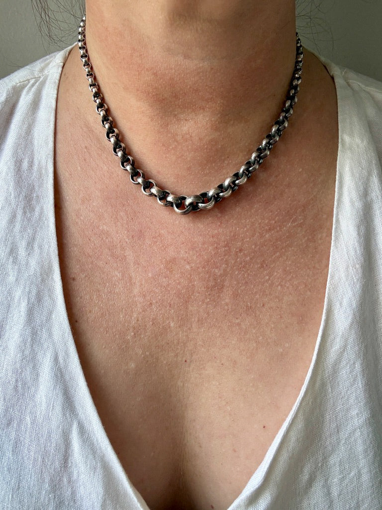 Silver Rolo Link Necklace Graduated Width - 16.8 inch length