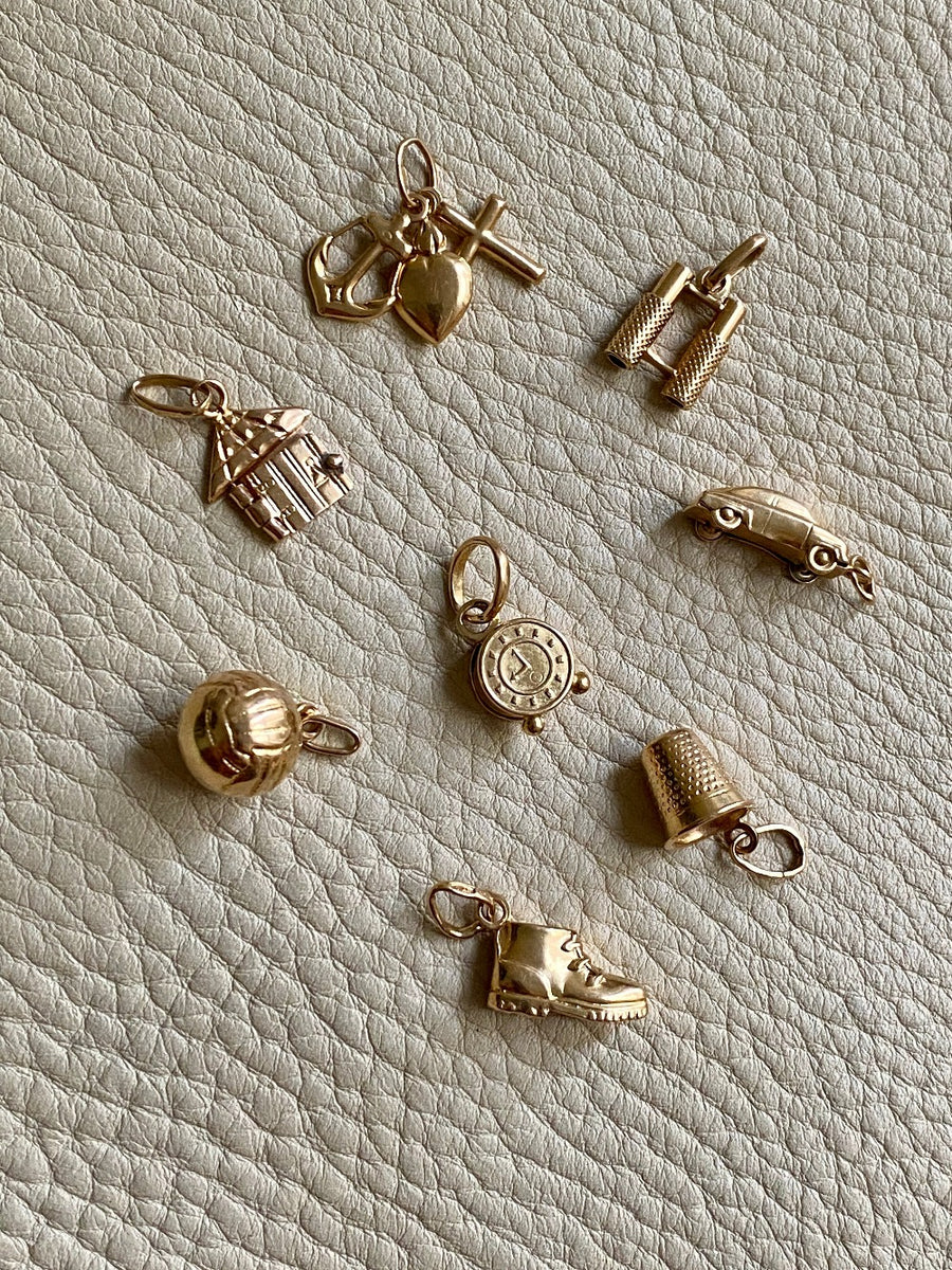 18k Gold Vintage Charm or Pendant - Binoculars
