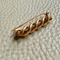 1937 Vintage Twist Brooch in 18k Gold by GD&Co – 1.6 inch