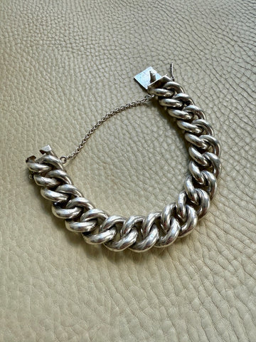 WOW! Vintage Silver SOLID Puffy Curb Link Bracelet - 7.3 inch interior circumference