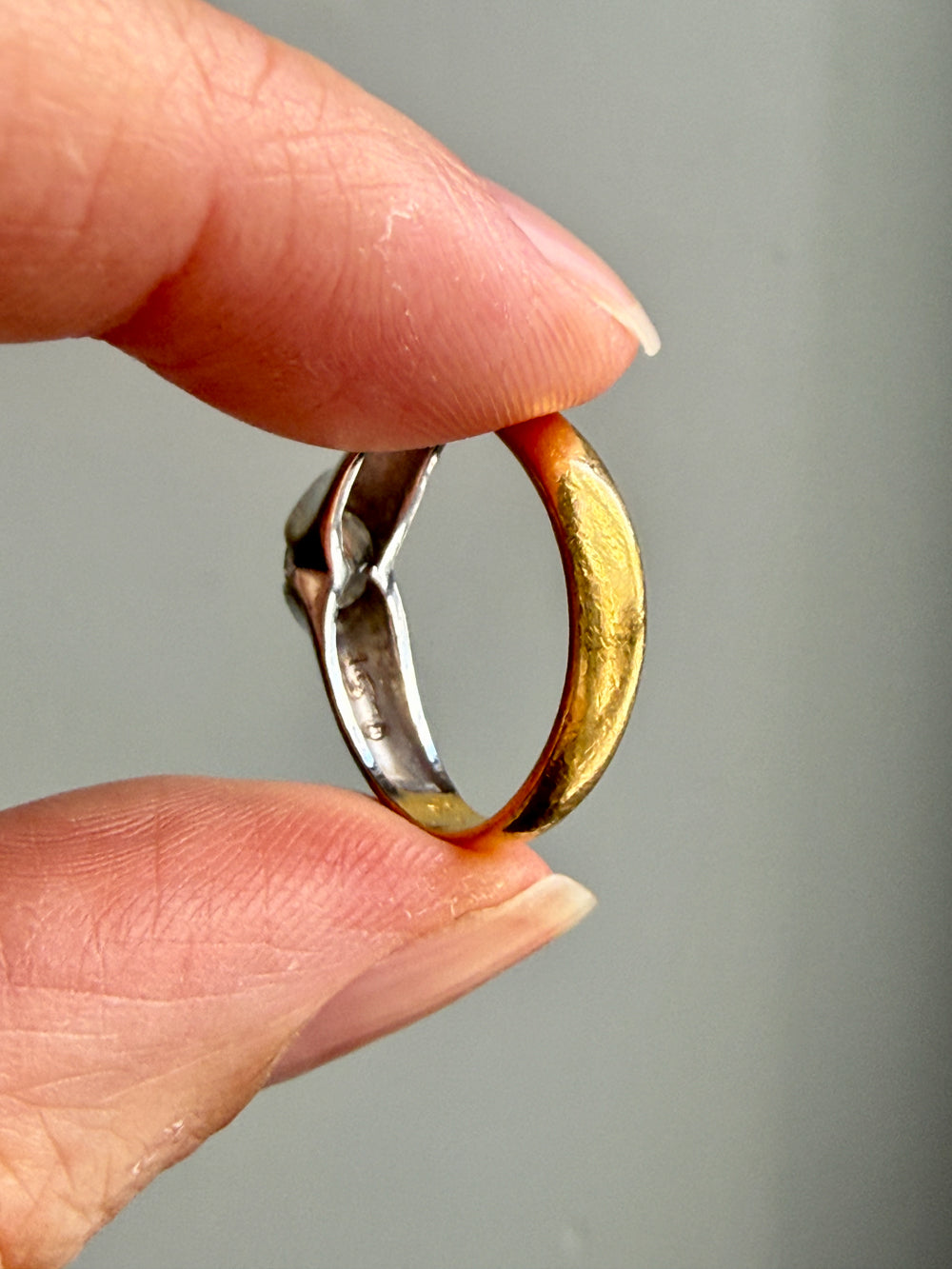 1928 Vintage 23k yellow gold and 18k white gold ring with 0.51 carat diamond - size 8