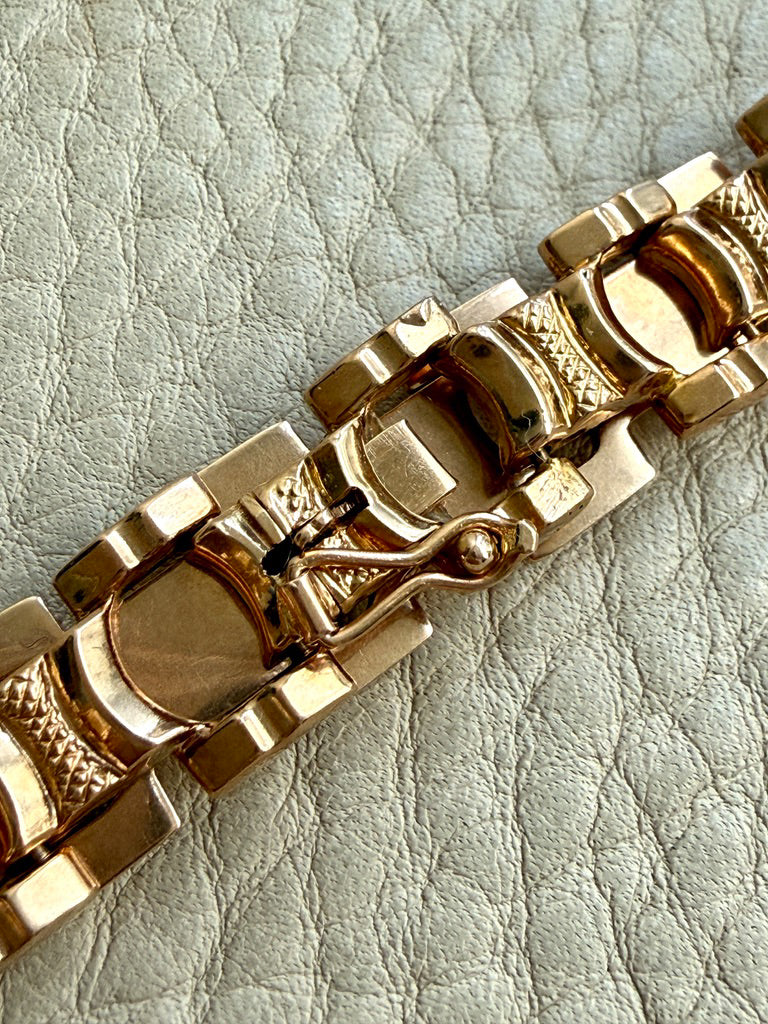 1960s Vintage Italian Dimensional Link Bracelet 18k Gold – 7.25 Inch Length