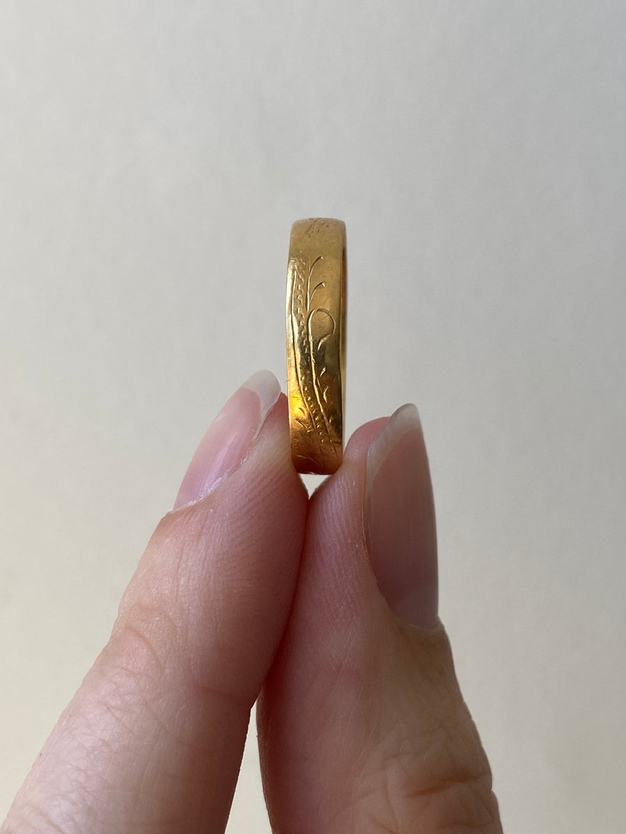 1958 Swedish vintage 18k gold ring - botanical etching- size 8