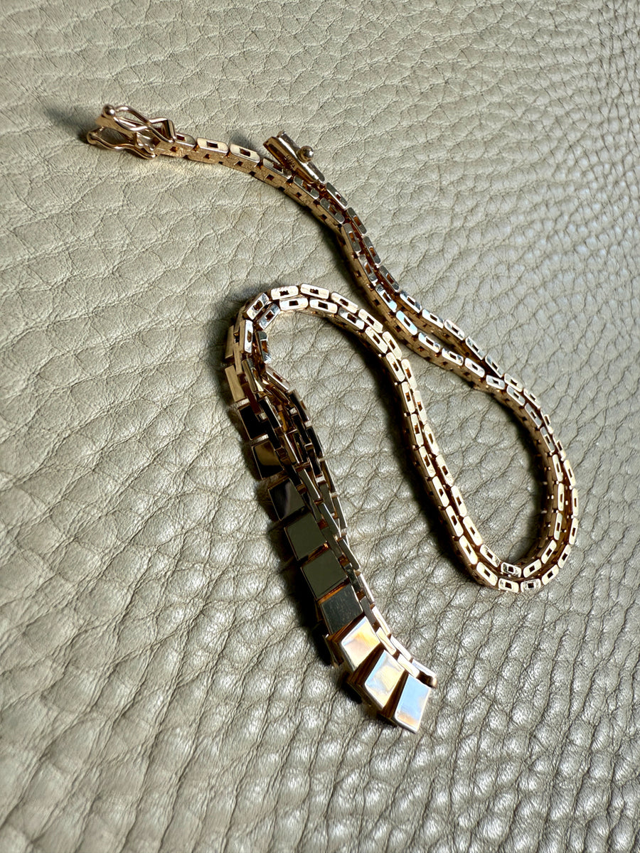 Shimmering Vintage 14k Gold Cleopatra Link Necklace - 17.8 inch length