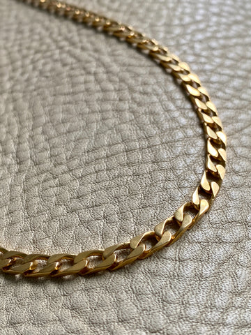 DELICIOUS! Heavy square curb link necklace in solid 18k gold - 21 inch length
