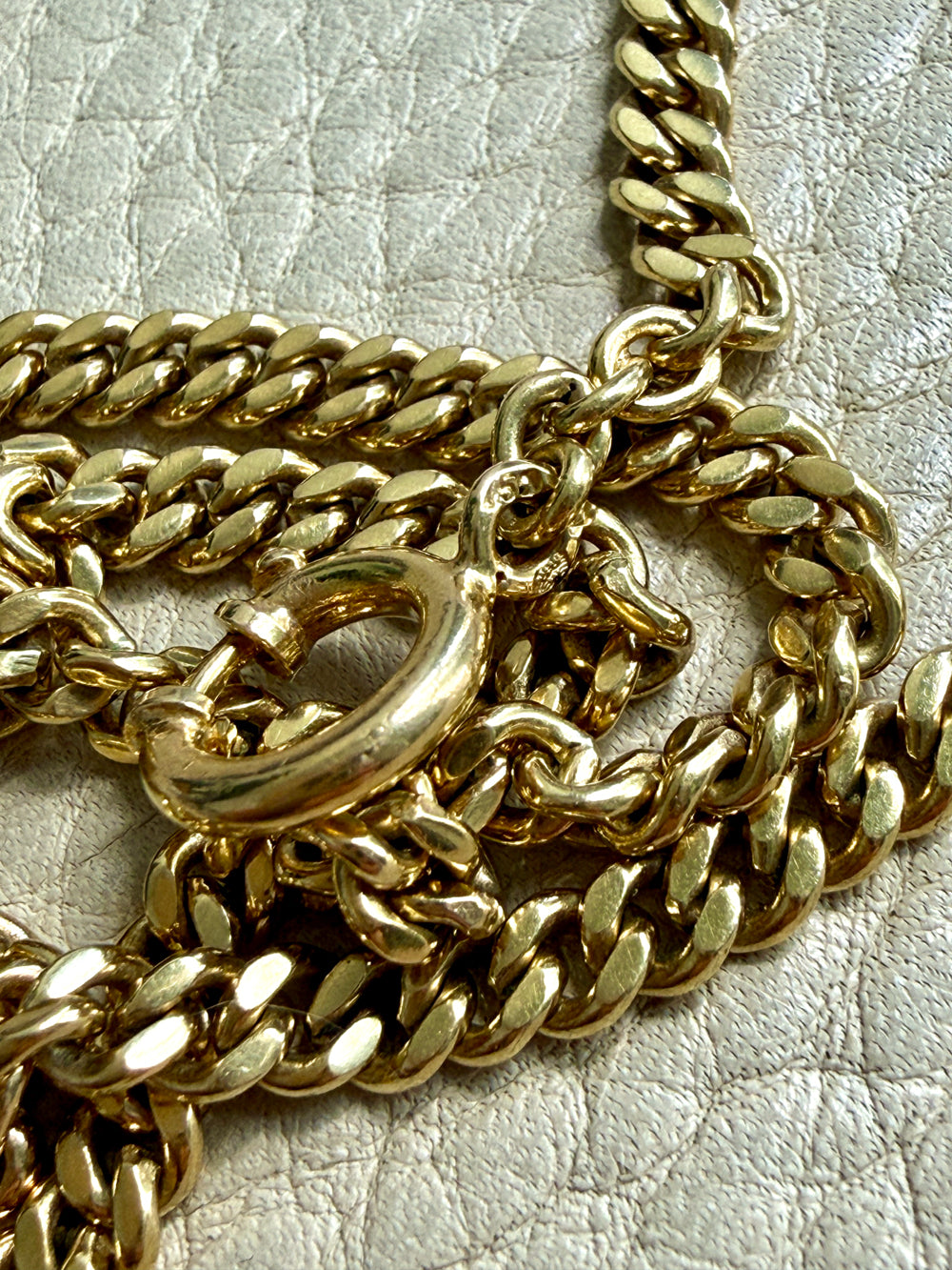 18k Gold Vintage Curb Link Watch Chain Necklace with Sheathed Fastener- 17.1 inch length