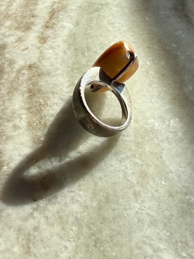 Modernist French Vintage Sculptural Silver Ring with Organic Polished Agate Stone - size 6